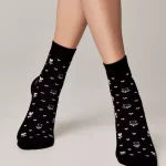 Dames thermosok fantasie zwart met hartjes en bloemetjes zwart